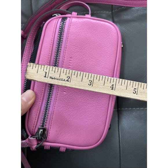 Aimee Kestenberg Classic Soft Pebbled Leather Crossbody Purse Shoulder Bag EUC - Picture 10 of 10